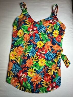 Tropical Floral V-Neck One-Piece Swimsuit in Multicolor